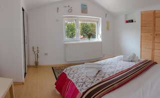 Гостевой дом Guest House Colosseum Area Бухарест Двухместный номер с 1 кроватью и общей ванной комнатой-3